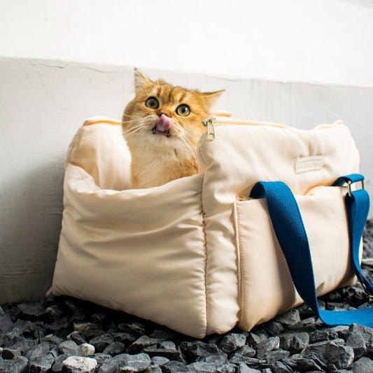 Portable Cat Carrying Bag – Convenient Pet Outing Carrier